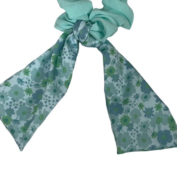 Scunci Blue Paisley Scarf Scrunchie Womens Hair Accessory Boho Ponytail Tie - Picture 4 of 6